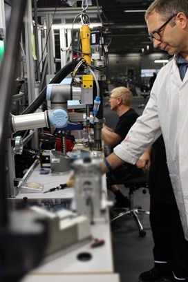 優(yōu)傲機器人